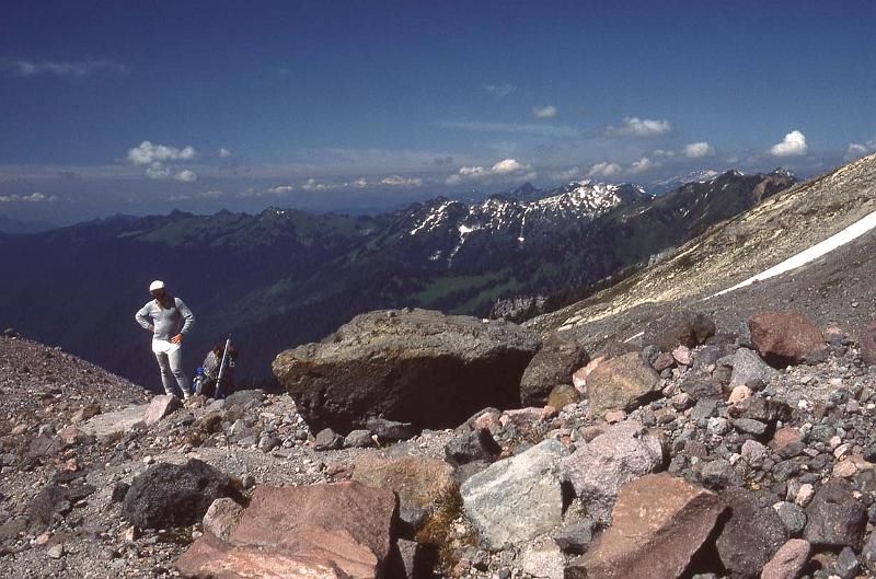 1984-038 Glacier Pk Aug-1984 09 Descending.jpg